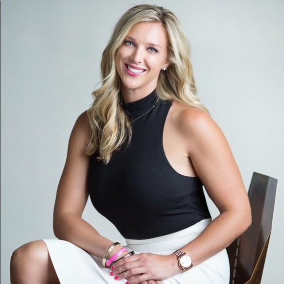 Meet your Posher, Jessica - Picture 1 of 1